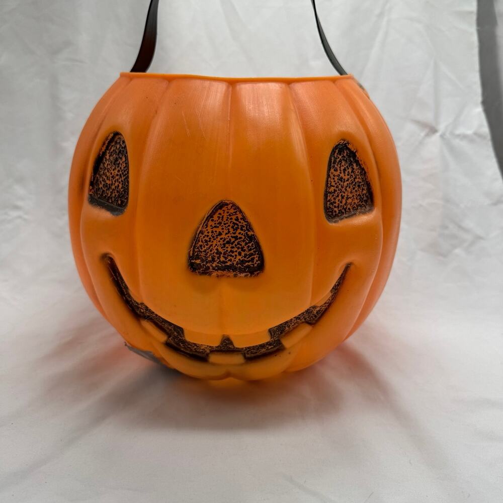 VTG AJ Renzi Blow Mold Pumpkin
